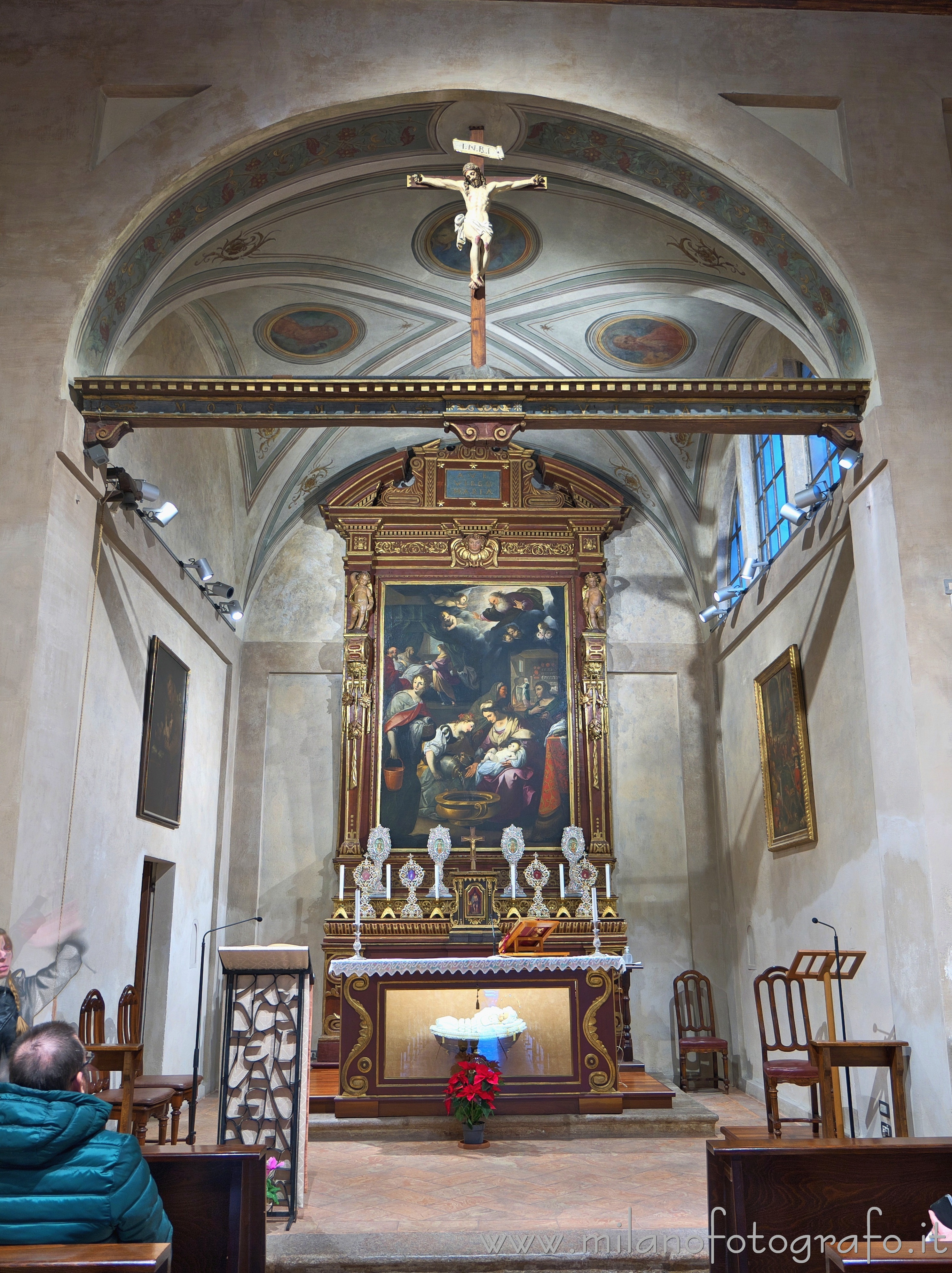 Milano - Presbiterio del Santuario di Santa Maria Nascente in Lampugnano - Foto a piena risoluzione